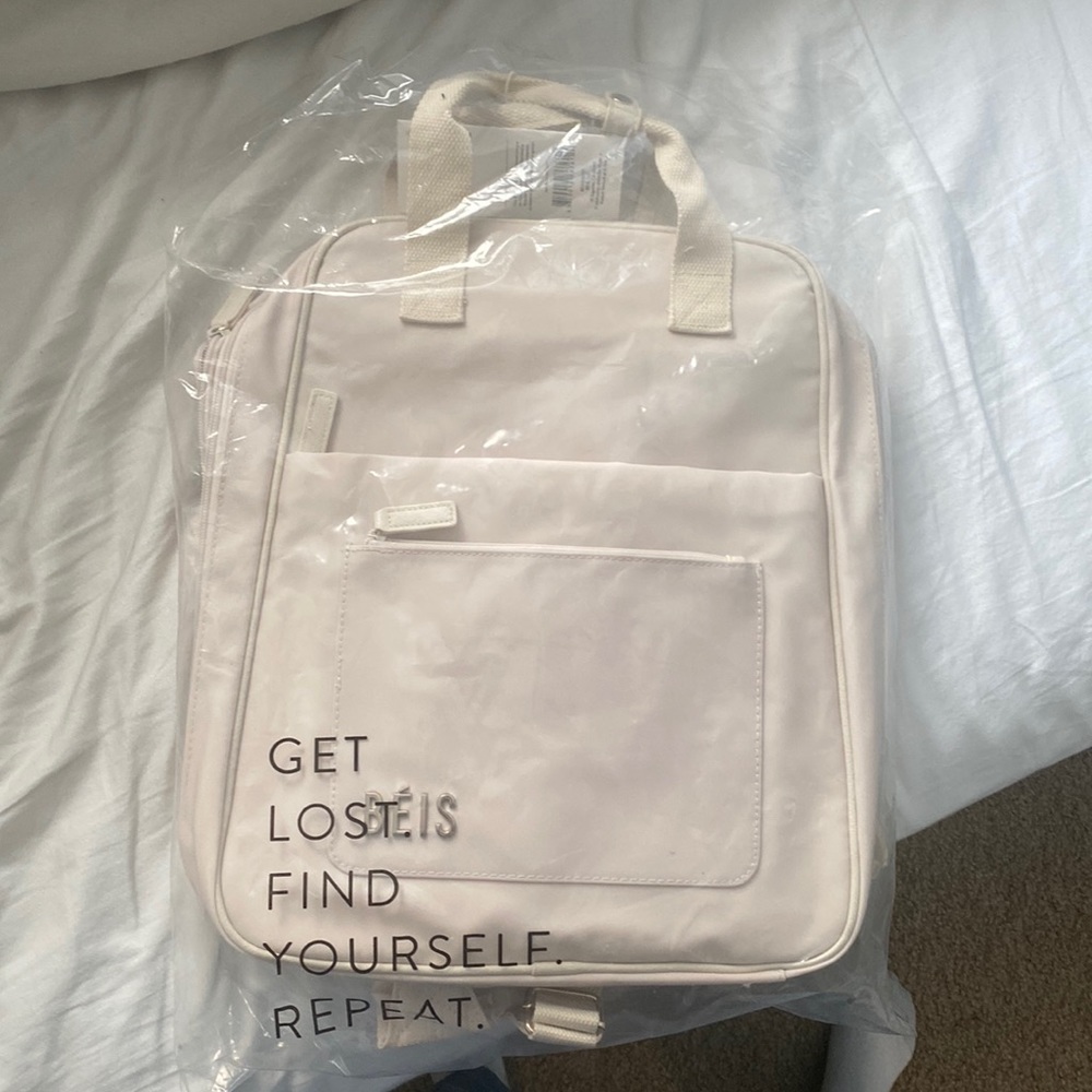 BRAND NEW BEIS BACKPACK